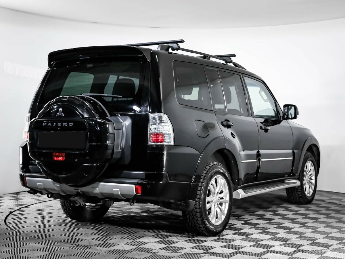 Mitsubishi Pajero 2013 года с пробегом. Фото: #4