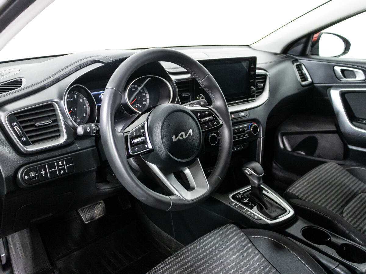 Kia Ceed 2022 года с пробегом. Фото: #10