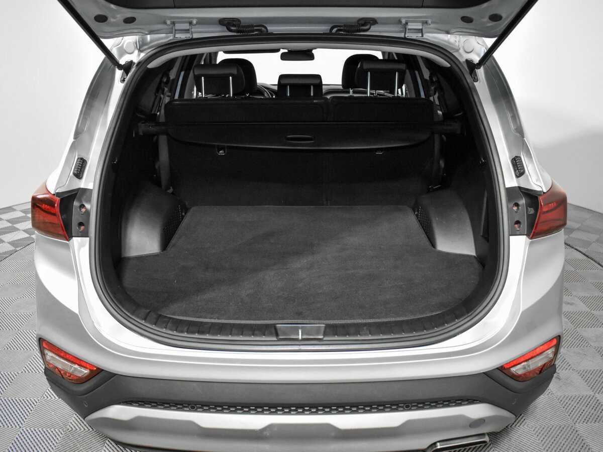Hyundai Santa Fe 2018 года с пробегом. Фото: #18