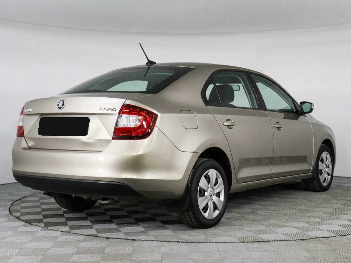 Skoda Rapid 2018 года с пробегом. Фото: #4