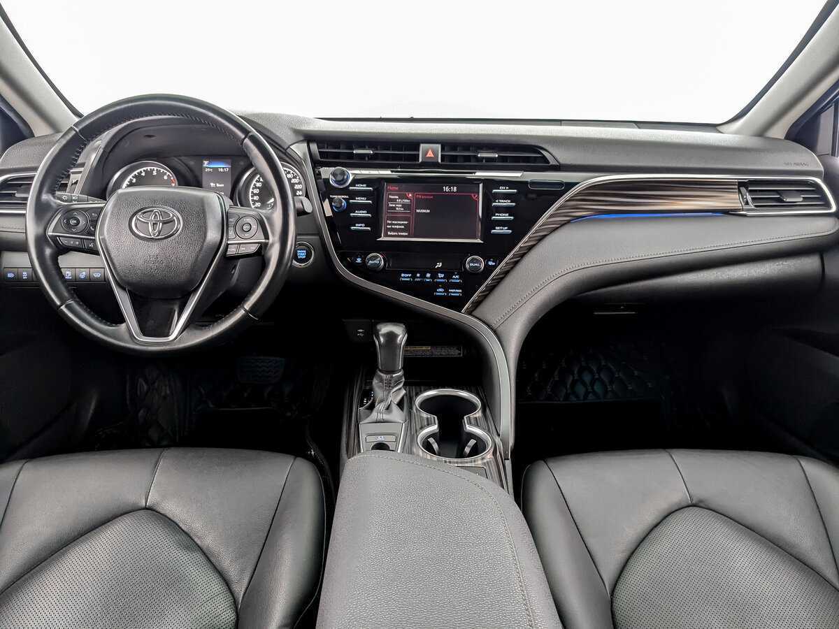 Toyota Camry 2021 года с пробегом. Фото: #11
