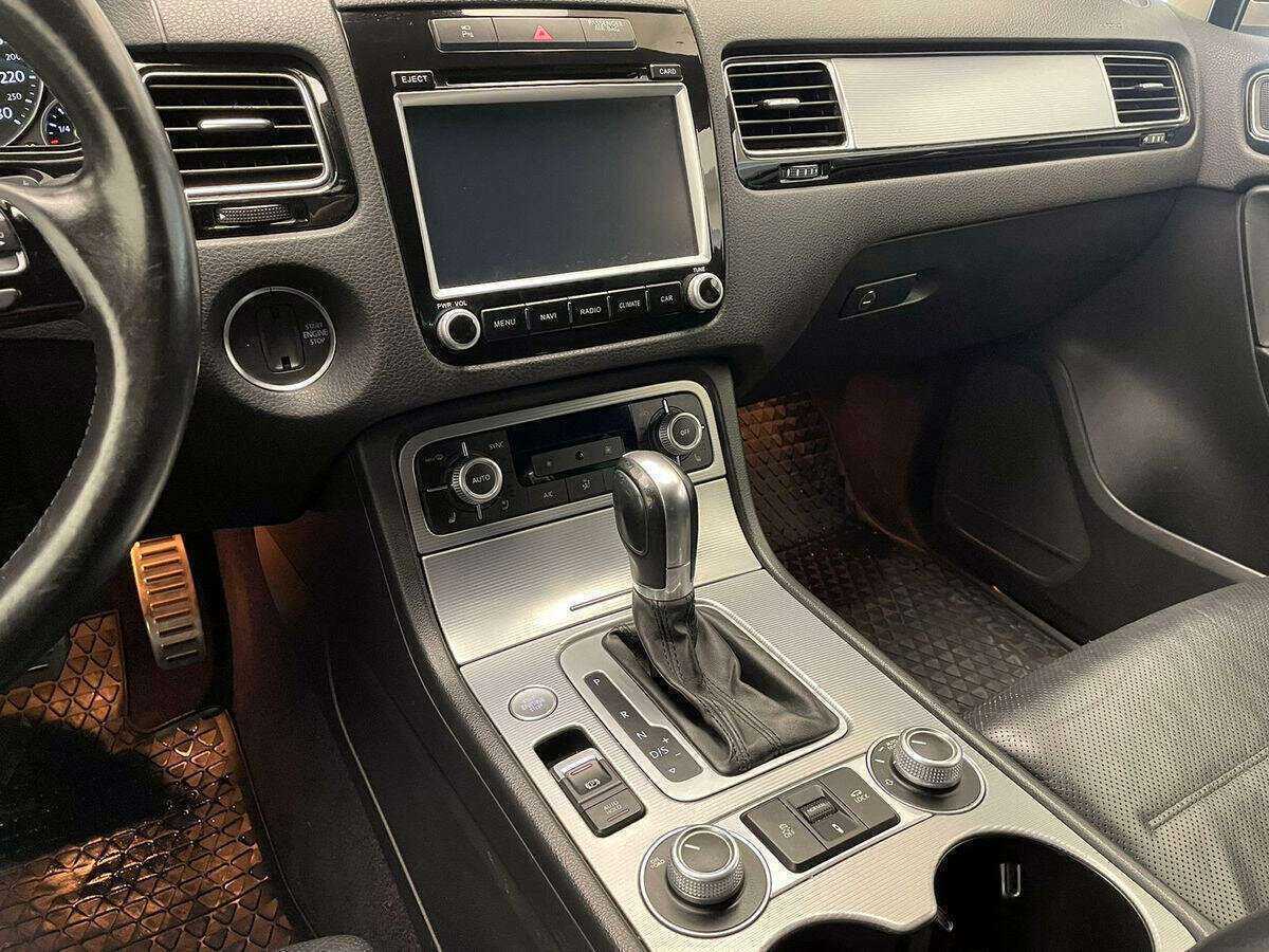 Volkswagen Touareg 2015 года с пробегом. Фото: #17