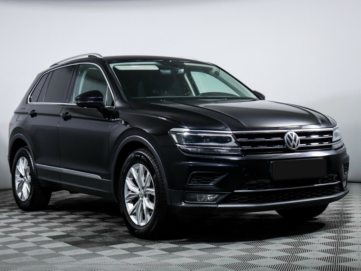 Volkswagen Tiguan 2018 года с пробегом. Фото: #2