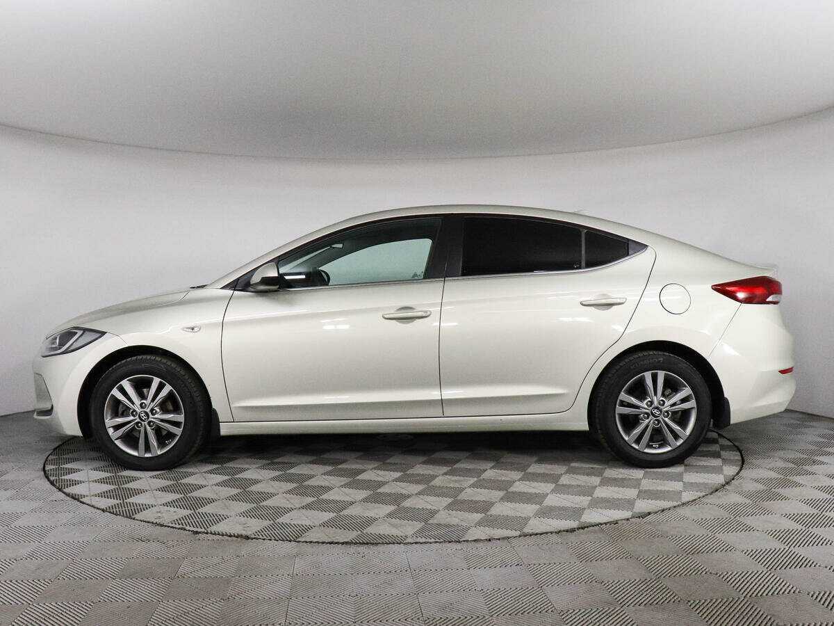 Hyundai Elantra 2017 года с пробегом. Фото: #7