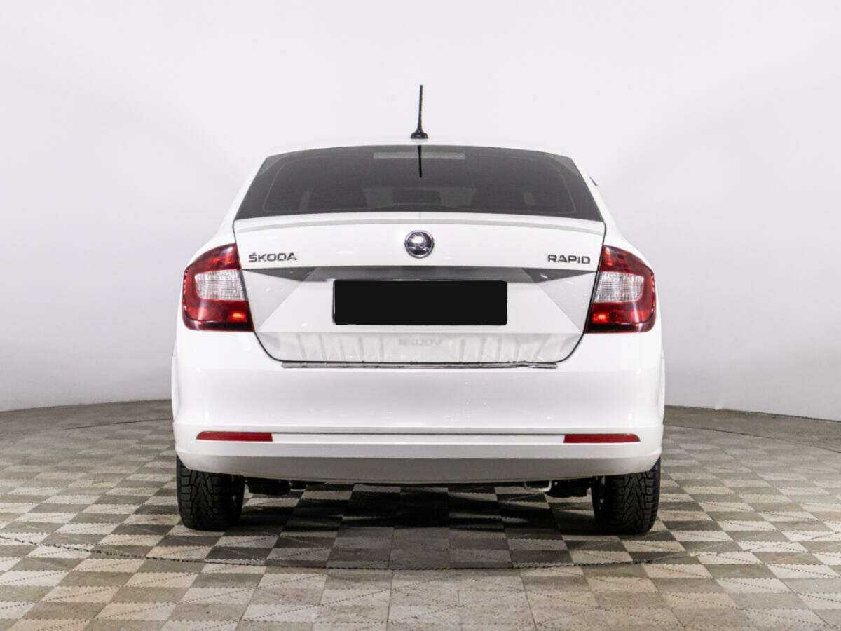 Skoda Rapid 2018 года с пробегом. Фото: #5