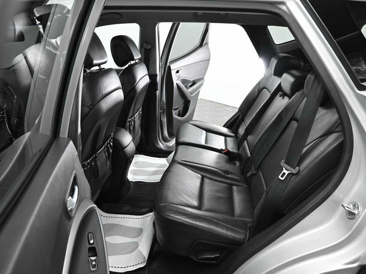 Hyundai Santa Fe 2012 года с пробегом. Фото: #12