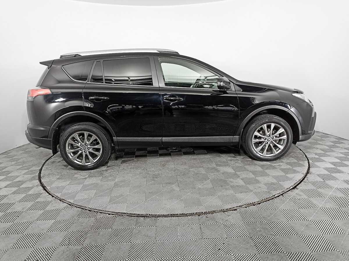 Toyota RAV4 2019 года с пробегом. Фото: #3