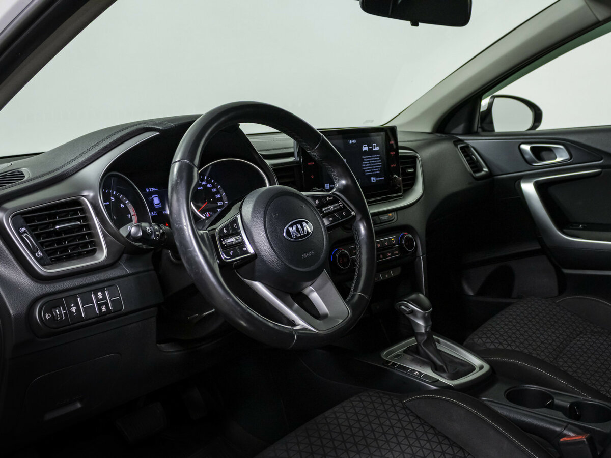 Kia XCeed 2021 года с пробегом. Фото: #9