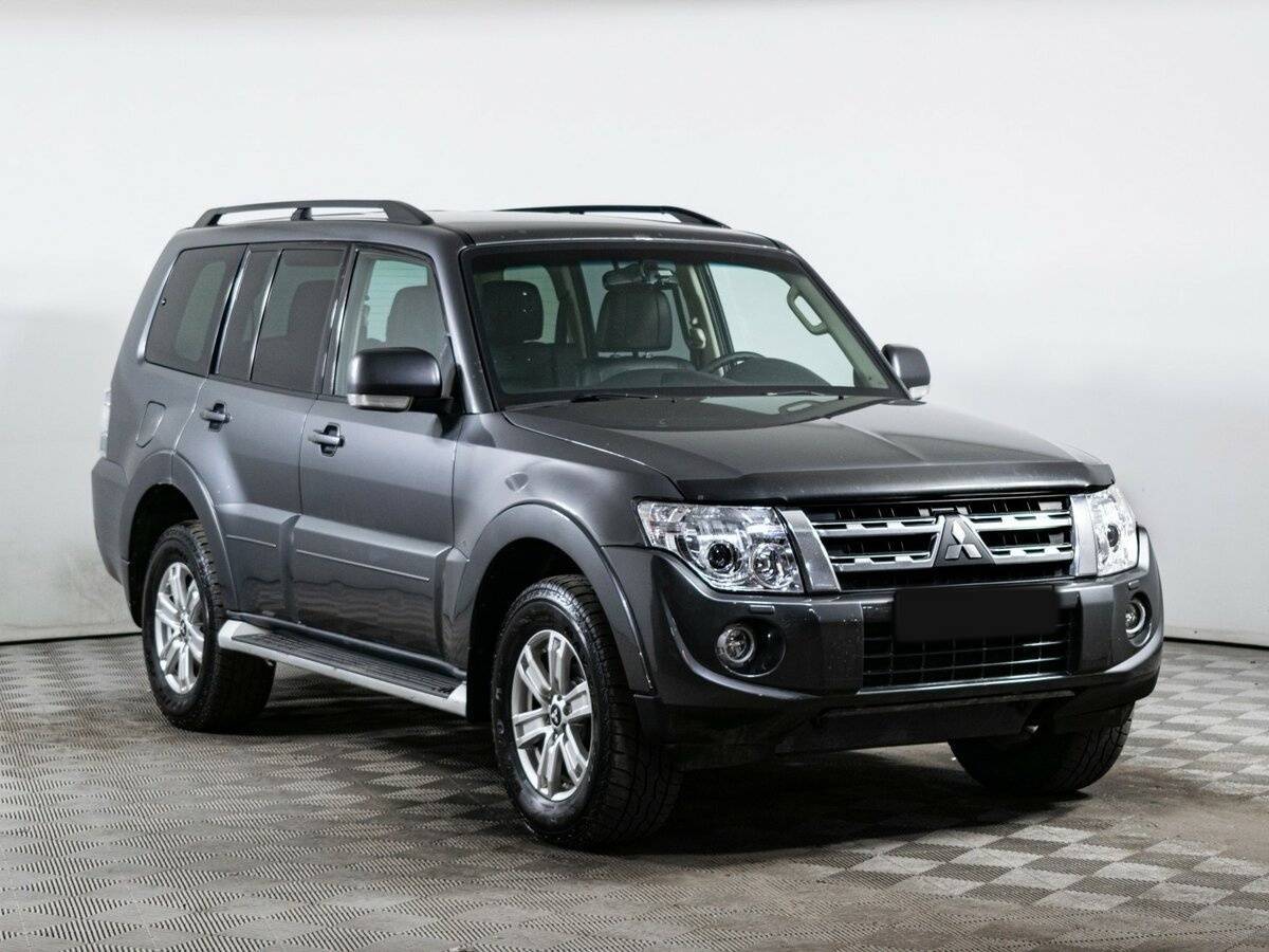 Mitsubishi Pajero 2013 года с пробегом. Фото: #2