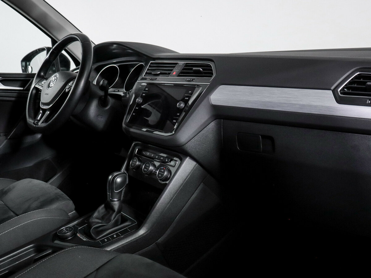 Volkswagen Tiguan 2018 года с пробегом. Фото: #6