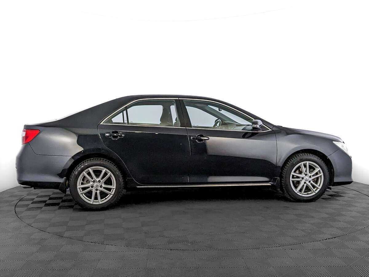 Toyota Camry 2013 года с пробегом. Фото: #3