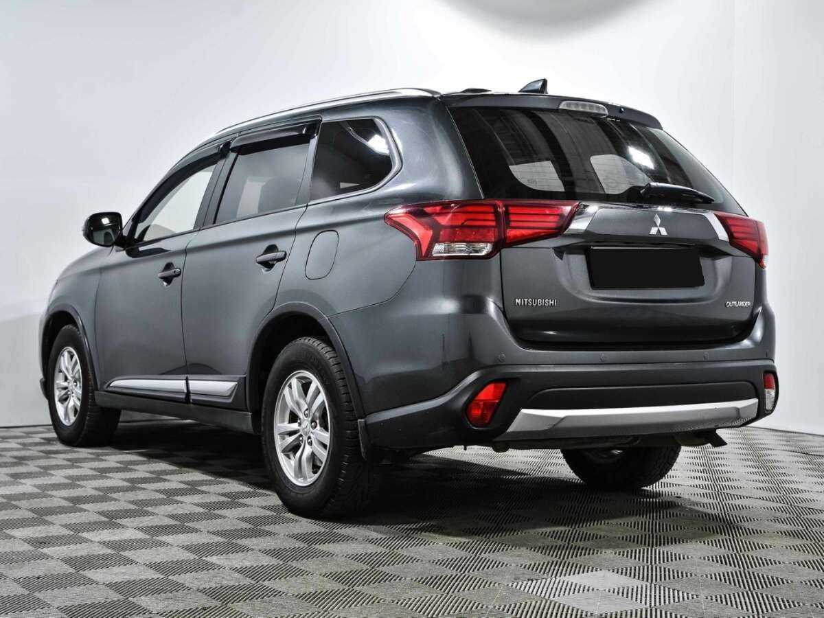 Mitsubishi Outlander 2018 года с пробегом. Фото: #5