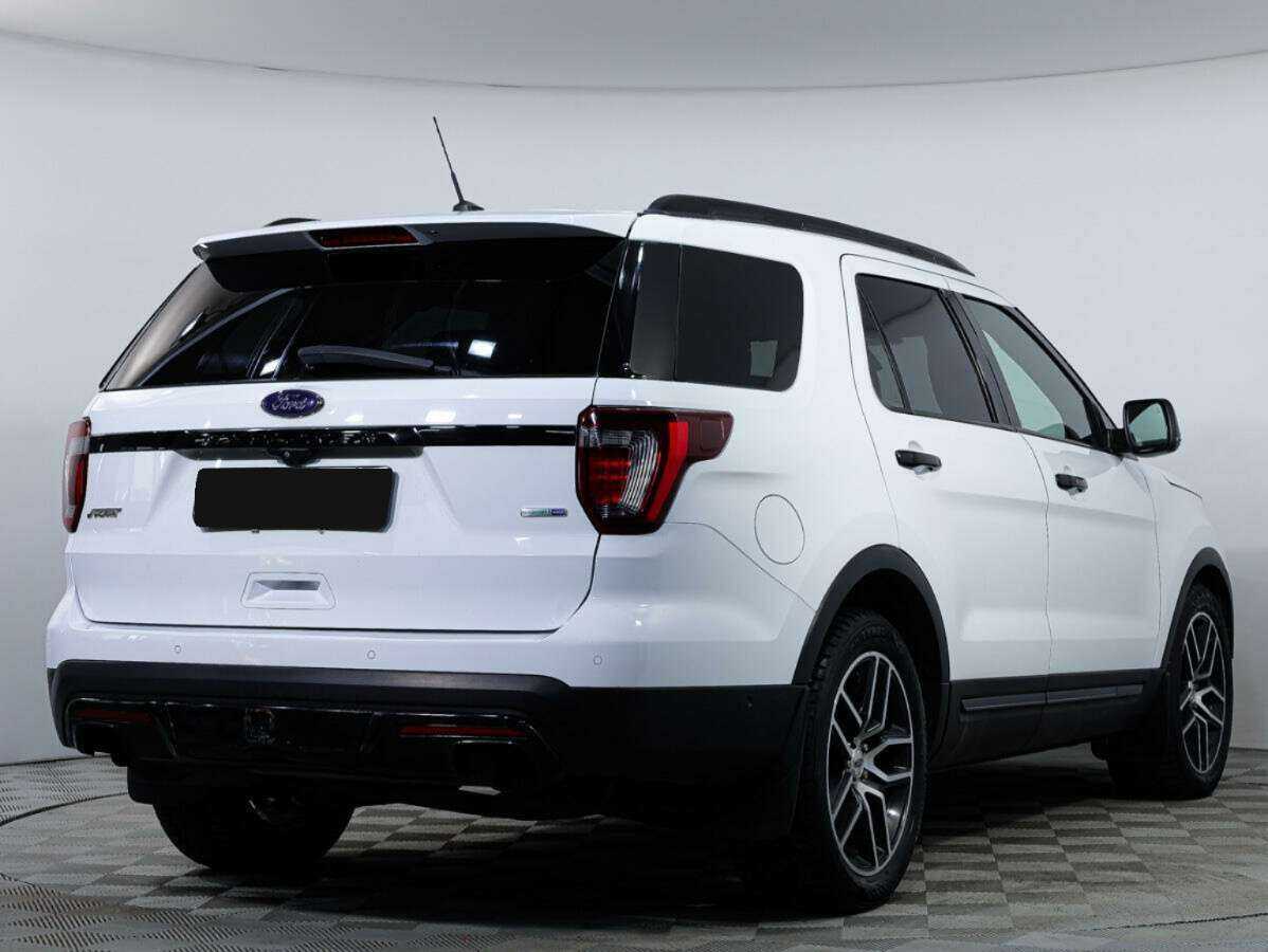 Ford Explorer 2015 года с пробегом. Фото: #4
