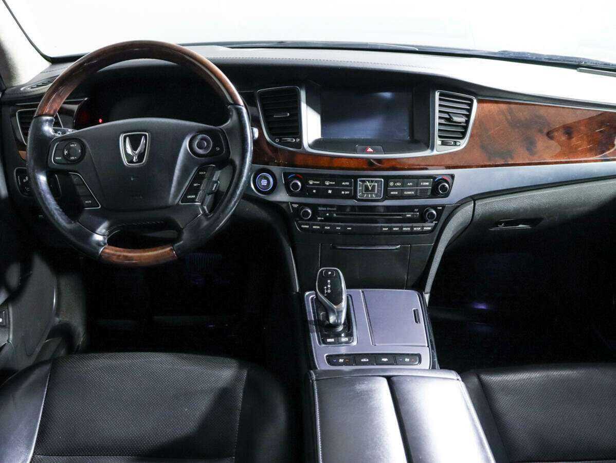 Hyundai Equus 2014 года с пробегом. Фото: #9