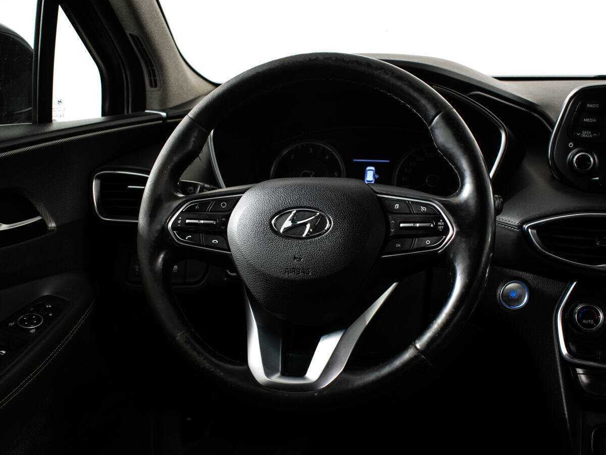 Hyundai Santa Fe 2018 года с пробегом. Фото: #13