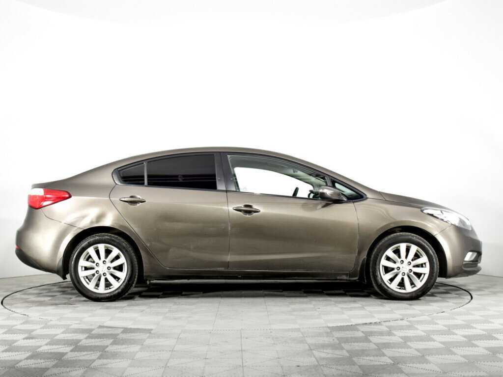 Kia Cerato 2015 года с пробегом. Фото: #3