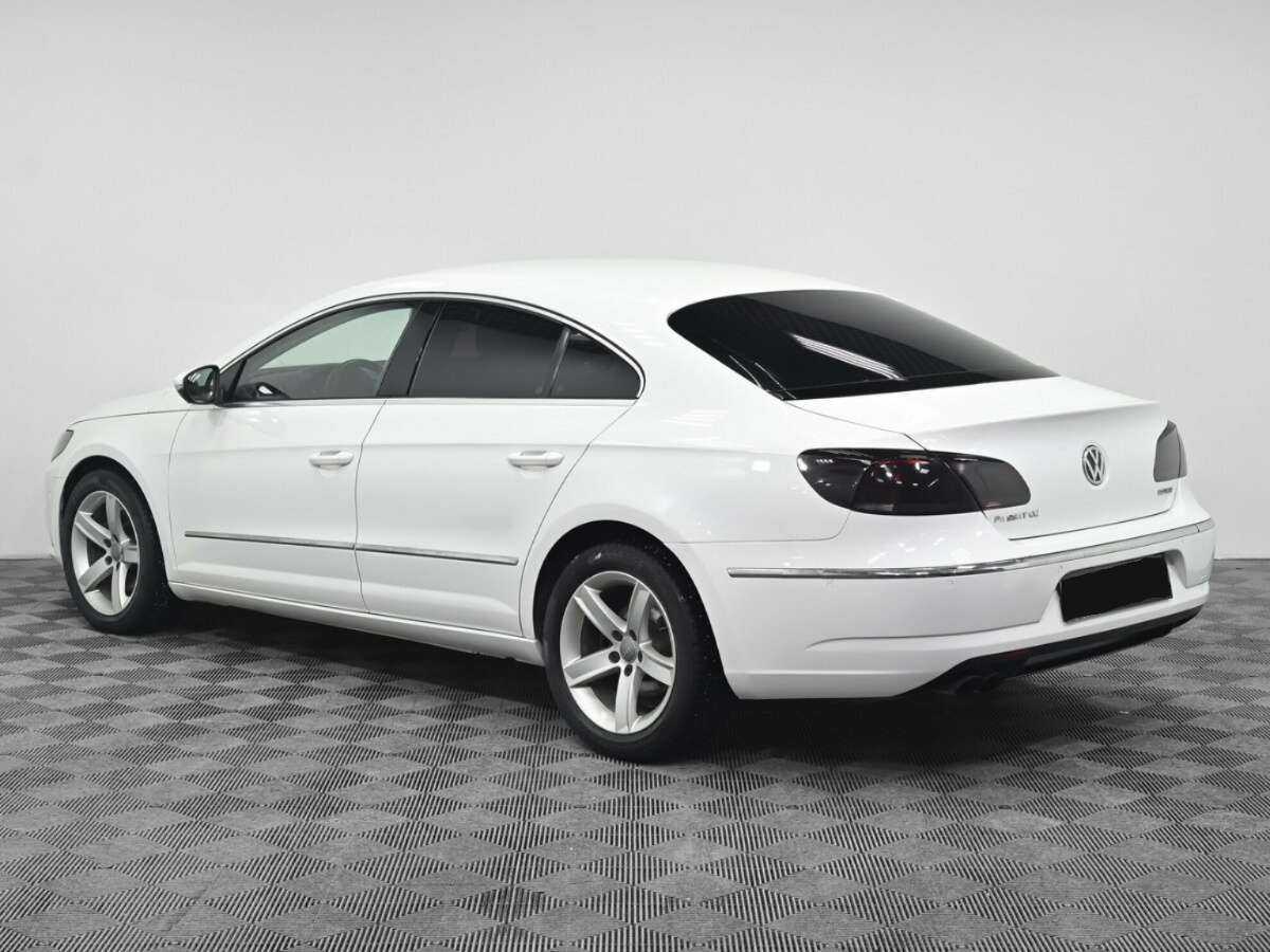 Volkswagen Passat CC 2012 года с пробегом. Фото: #3