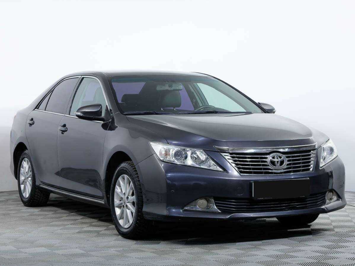 Toyota Camry 2013 года с пробегом. Фото: #1