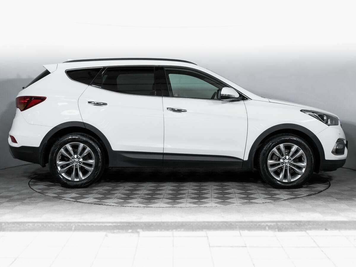 Hyundai Santa Fe 2018 года с пробегом. Фото: #3