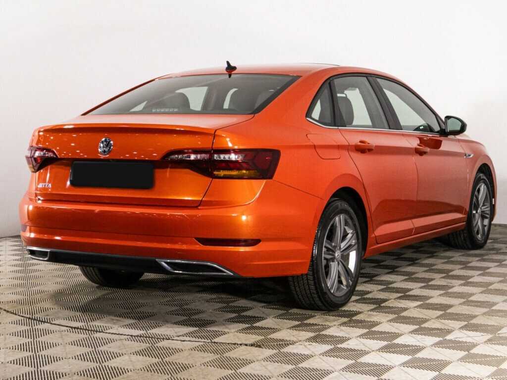 Volkswagen Jetta 2018 года с пробегом. Фото: #4