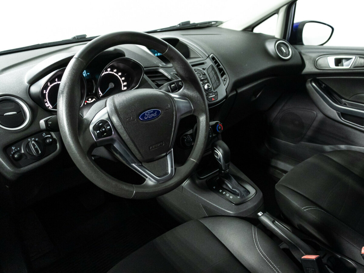 Ford Fiesta 2015 года с пробегом. Фото: #10
