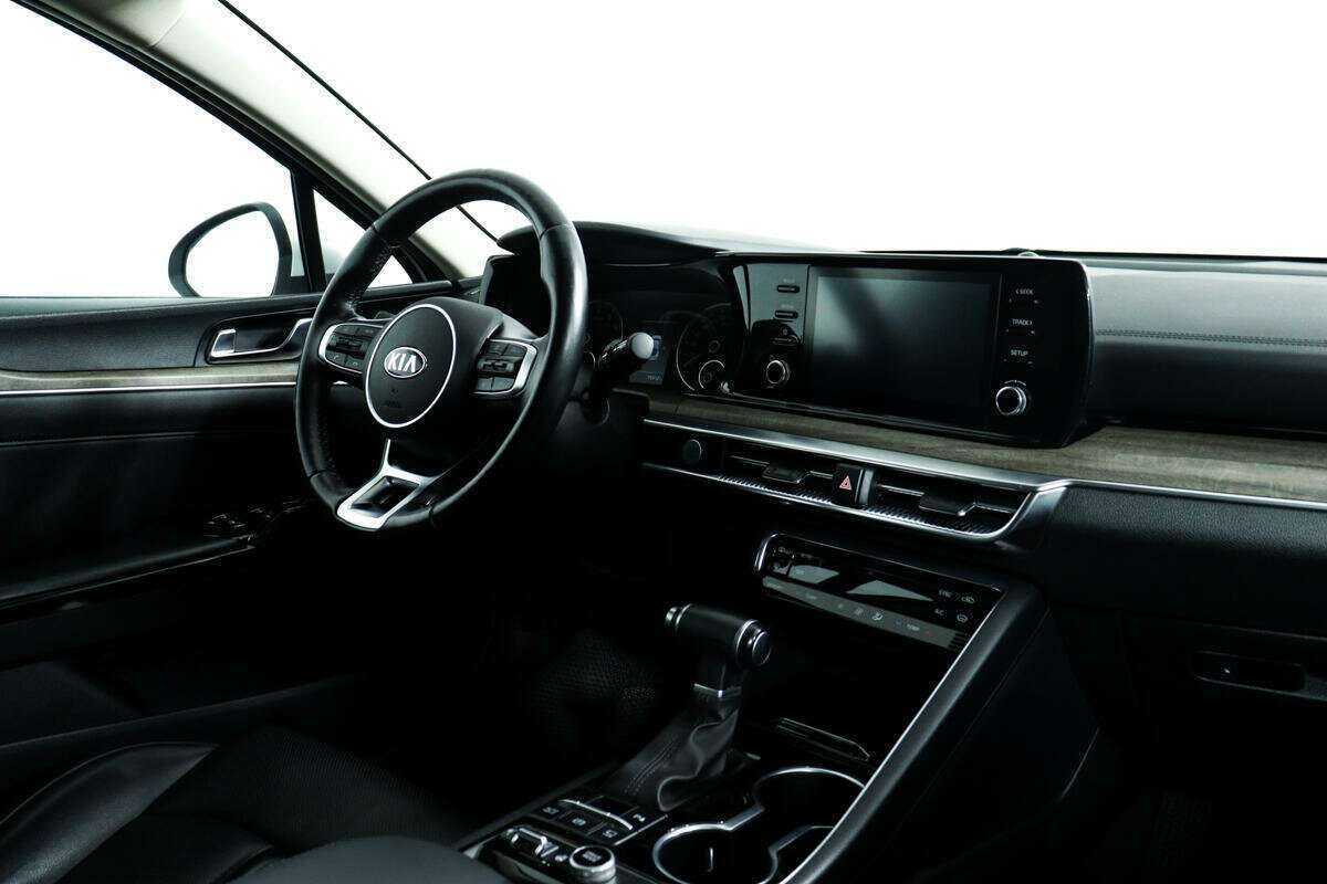 Kia K5 2021 года с пробегом. Фото: #8