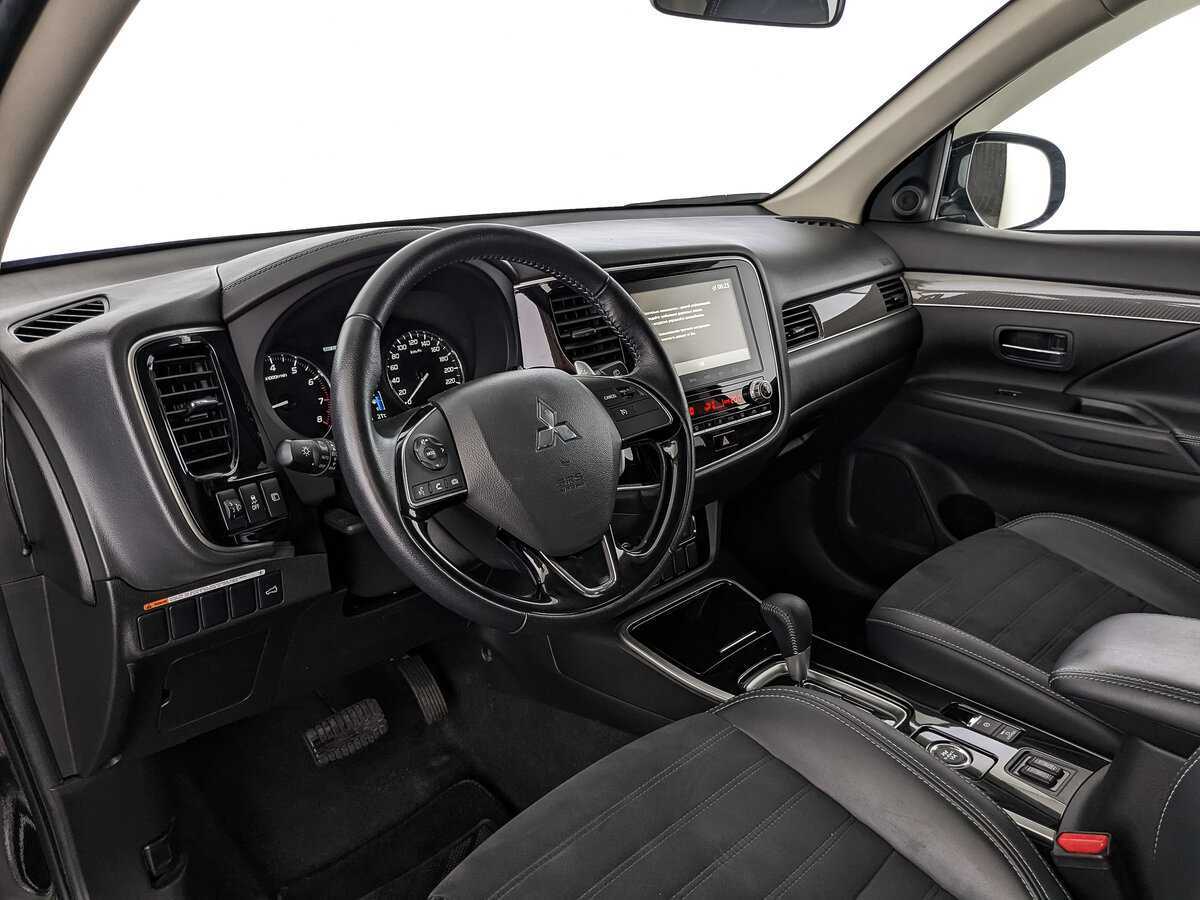 Mitsubishi Outlander 2022 года с пробегом. Фото: #10