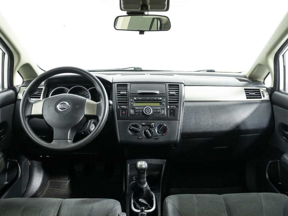 Nissan Tiida 2013 года с пробегом. Фото: #12