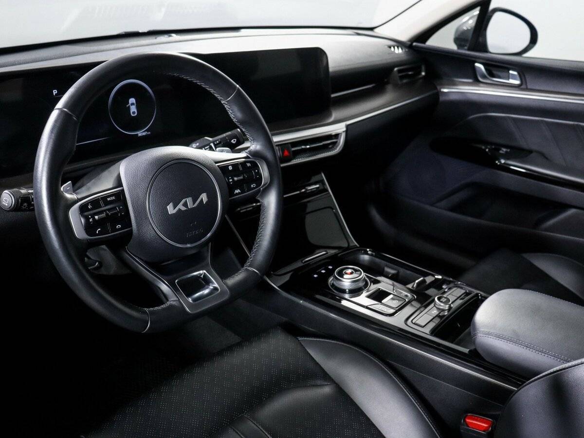 Kia K5 2022 года с пробегом. Фото: #9