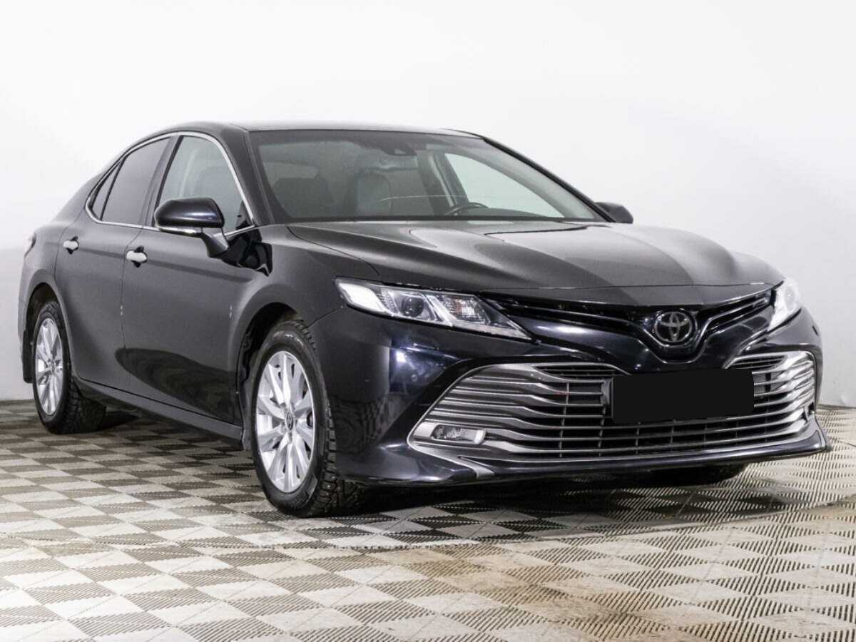 Toyota Camry 2021 года с пробегом. Фото: #2