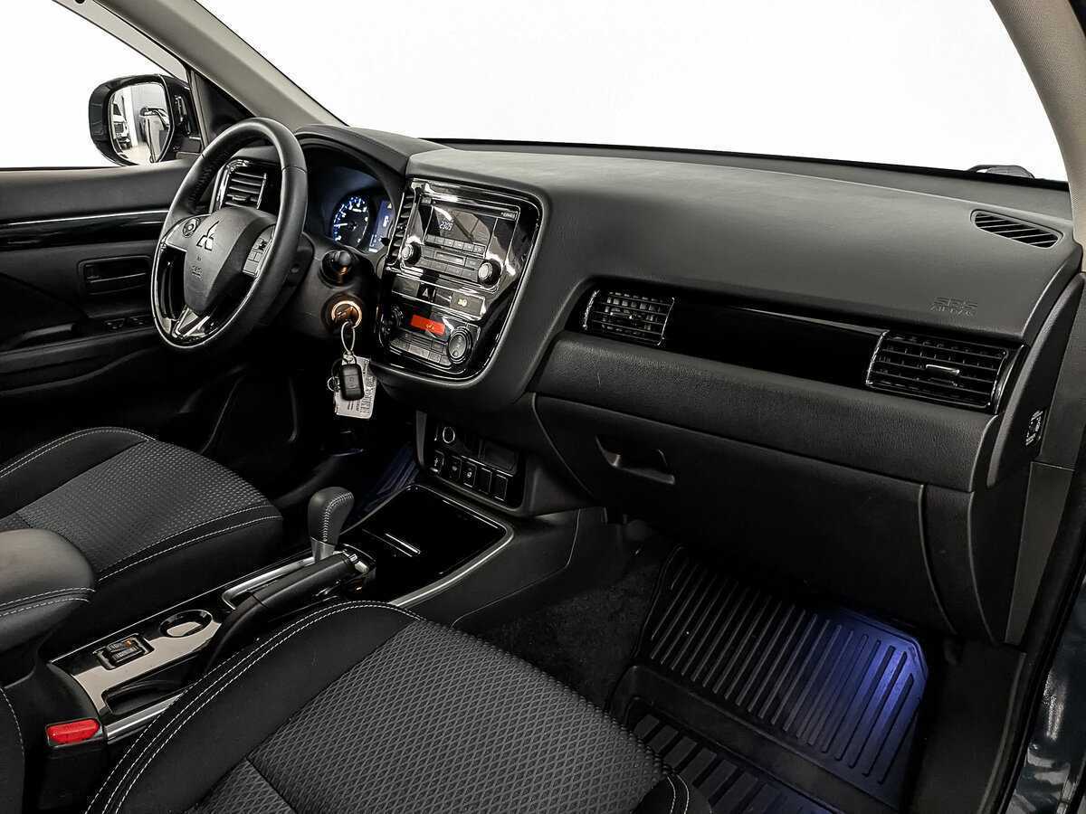 Mitsubishi Outlander 2019 года с пробегом. Фото: #10
