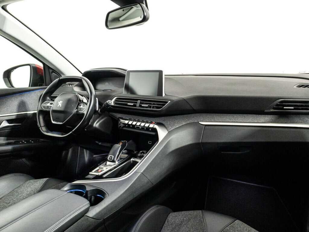 Peugeot 3008 2019 года с пробегом. Фото: #8