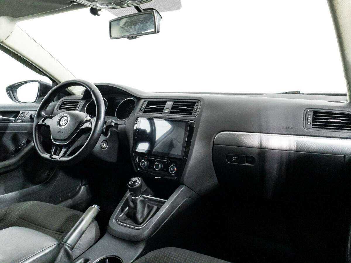 Volkswagen Jetta 2015 года с пробегом. Фото: #8