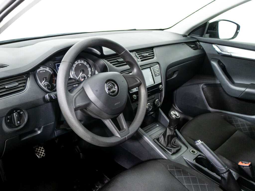 Skoda Octavia 2018 года с пробегом. Фото: #10