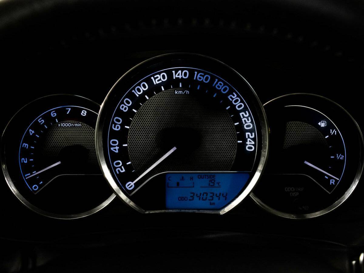 Toyota Corolla 2013 года с пробегом. Фото: #18