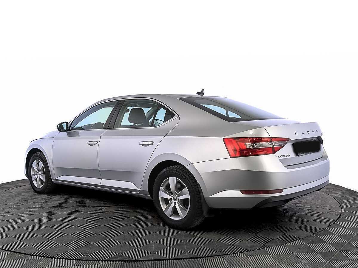 Skoda Superb 2021 года с пробегом. Фото: #6