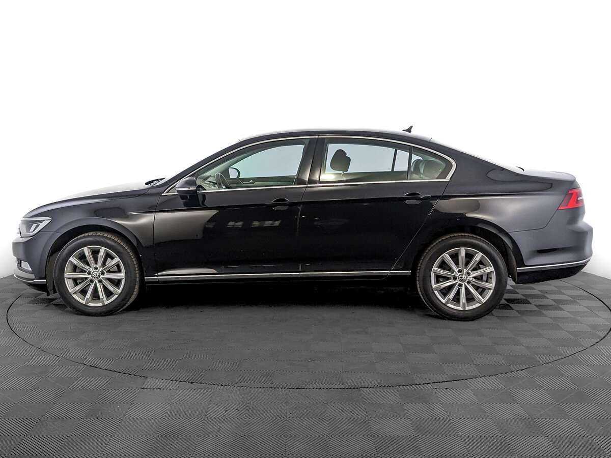 Volkswagen Passat 2017 года с пробегом. Фото: #7