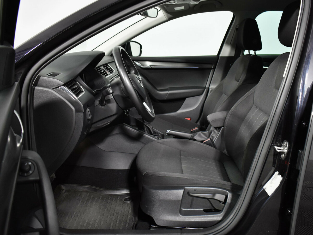 Skoda Octavia 2019 года с пробегом. Фото: #9