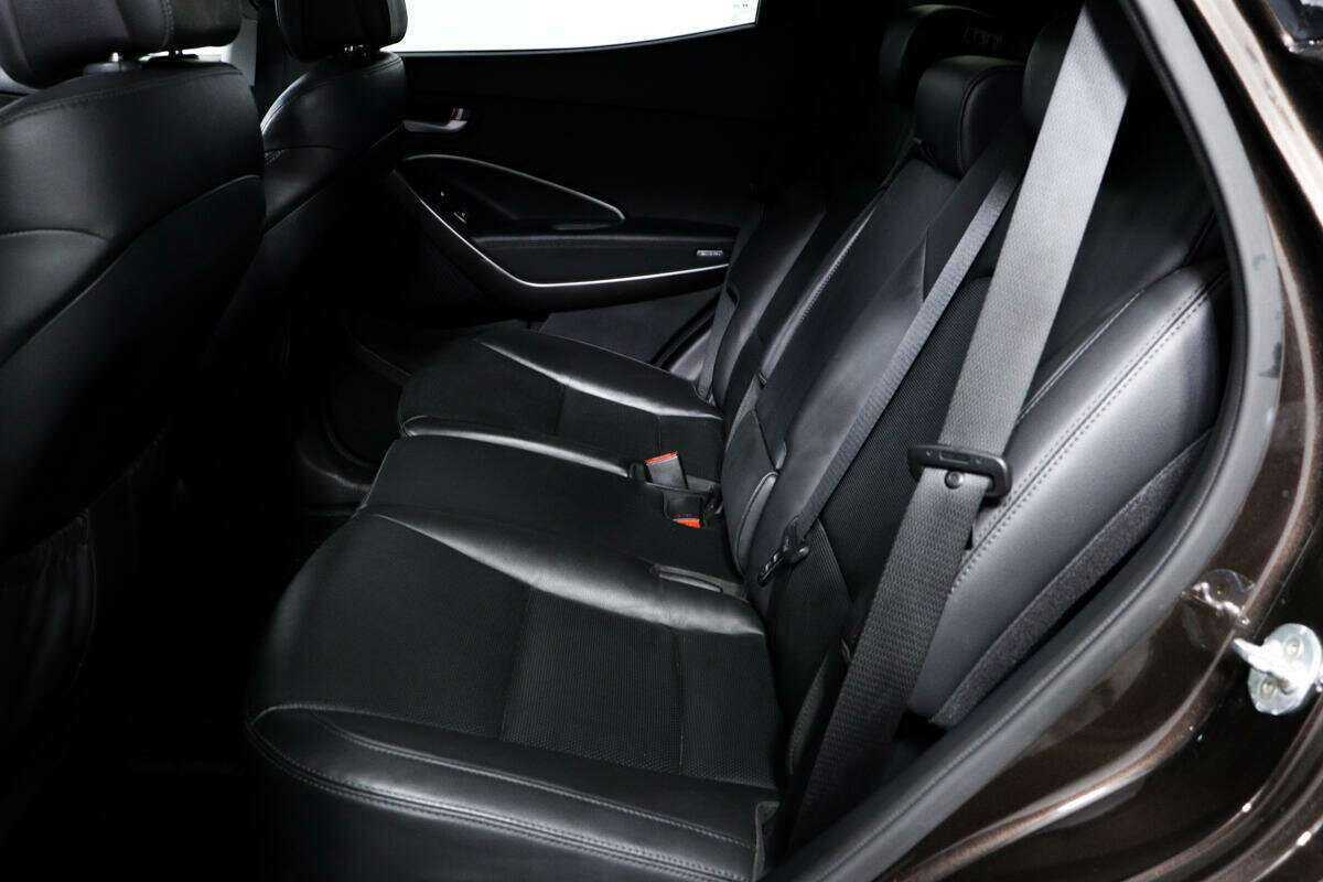 Hyundai Santa Fe 2016 года с пробегом. Фото: #11