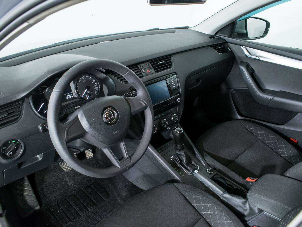 Skoda Octavia 2018 года с пробегом. Фото: #12