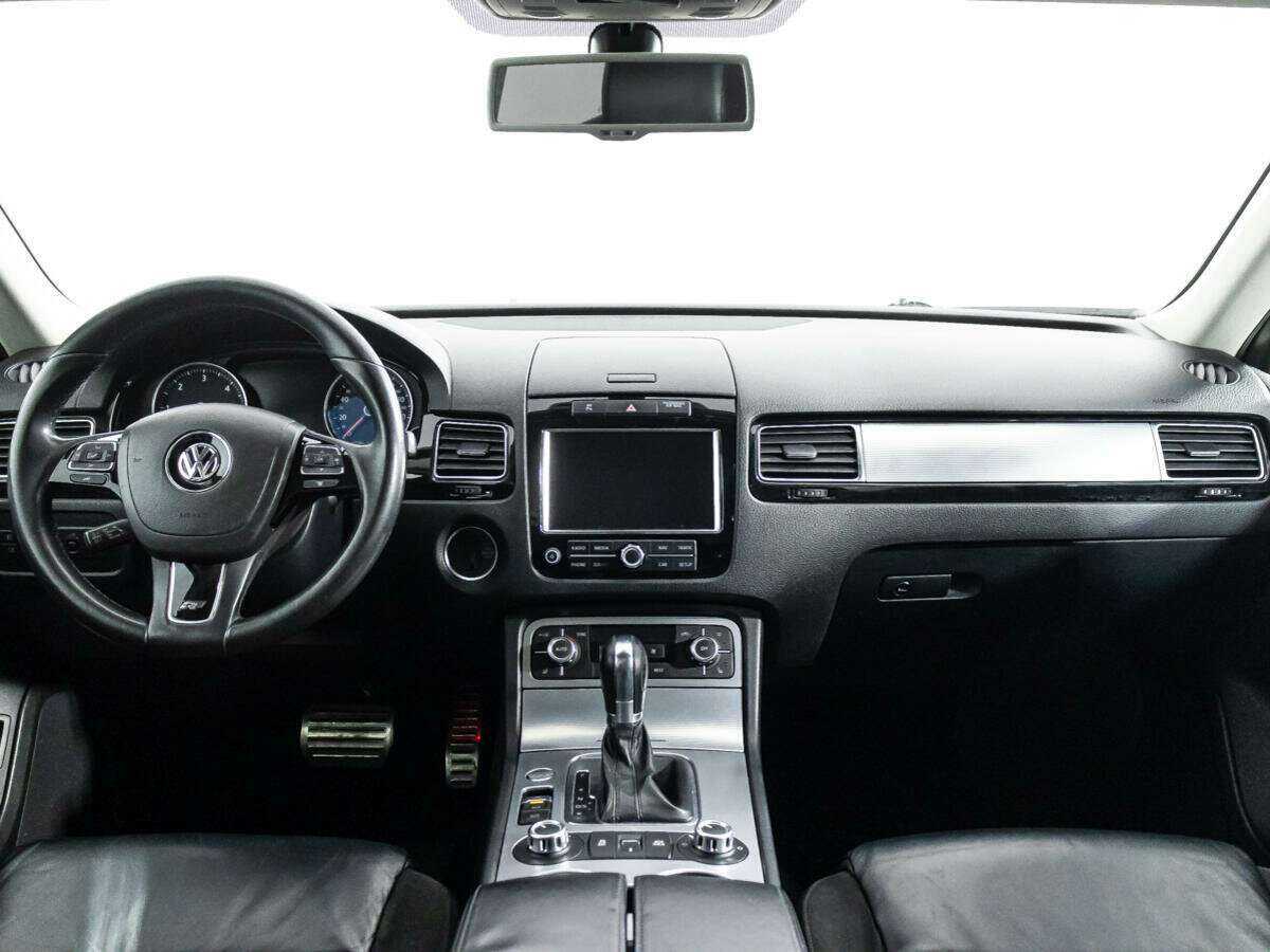 Volkswagen Touareg 2012 года с пробегом. Фото: #12