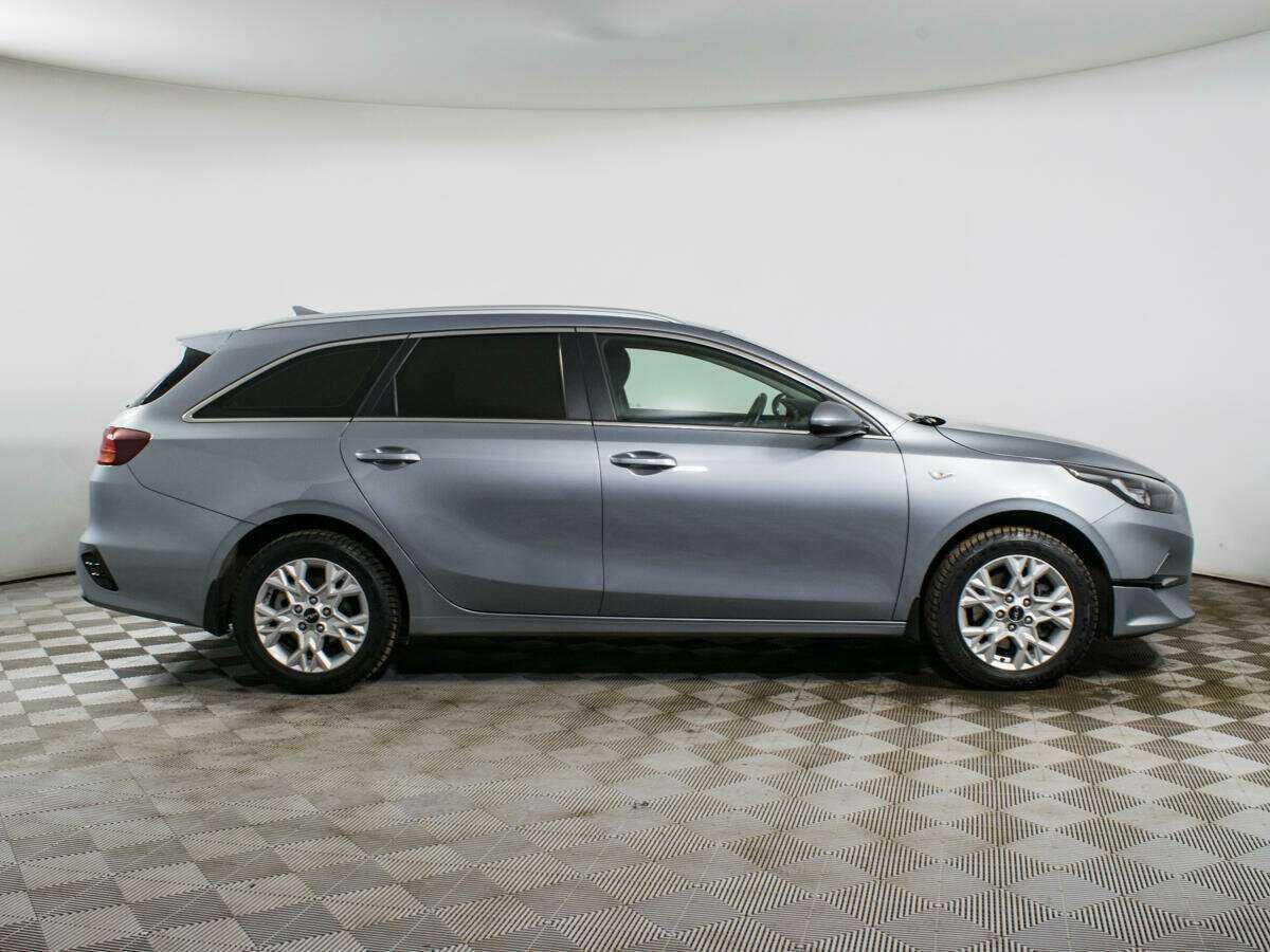 Kia Ceed 2021 года с пробегом. Фото: #2