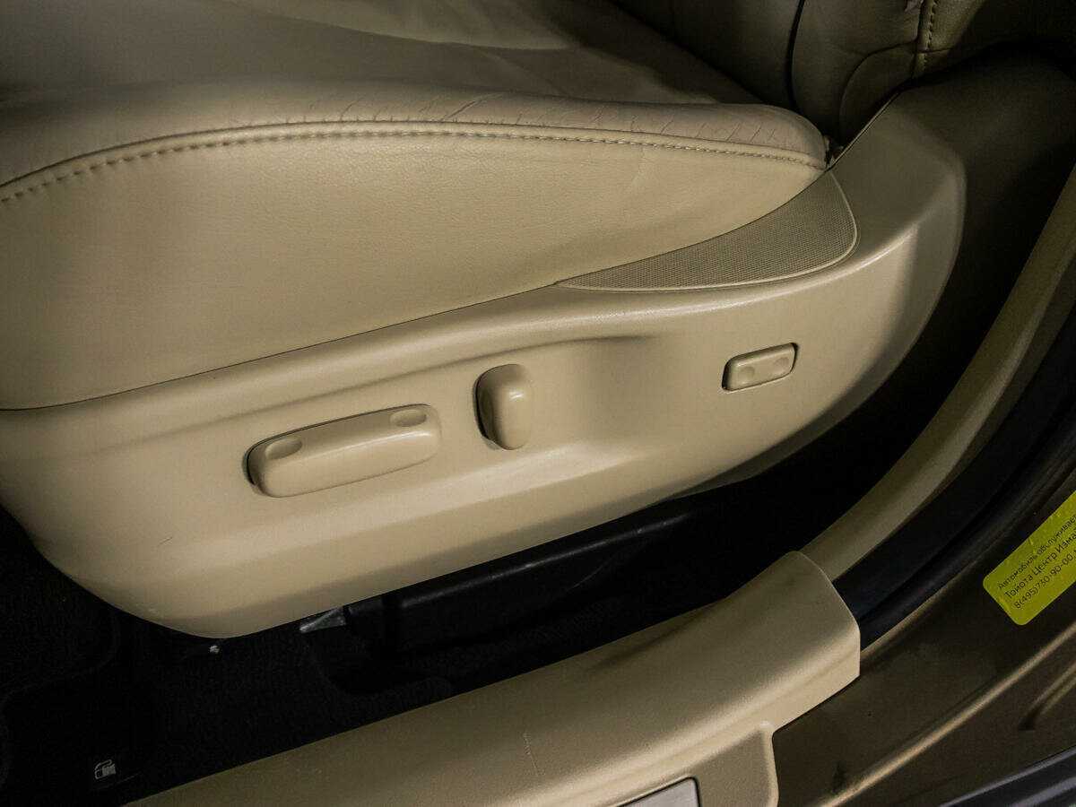 Toyota Venza 2013 года с пробегом. Фото: #17