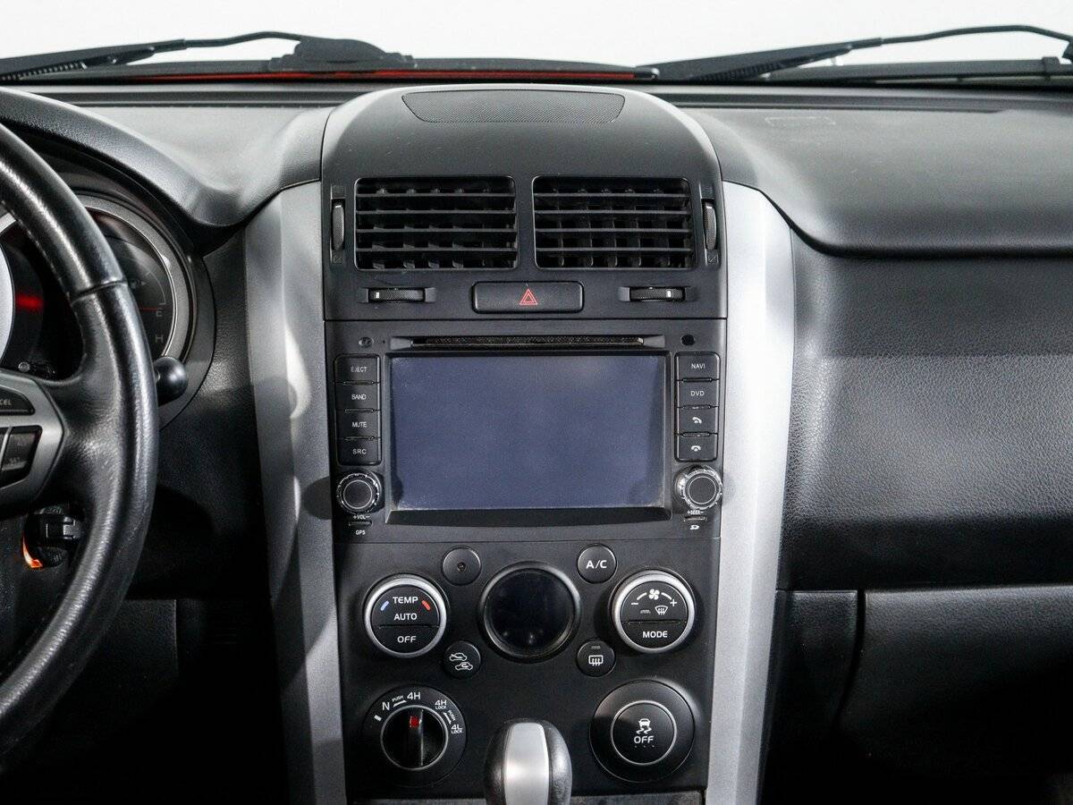 Suzuki Grand Vitara 2013 года с пробегом. Фото: #9