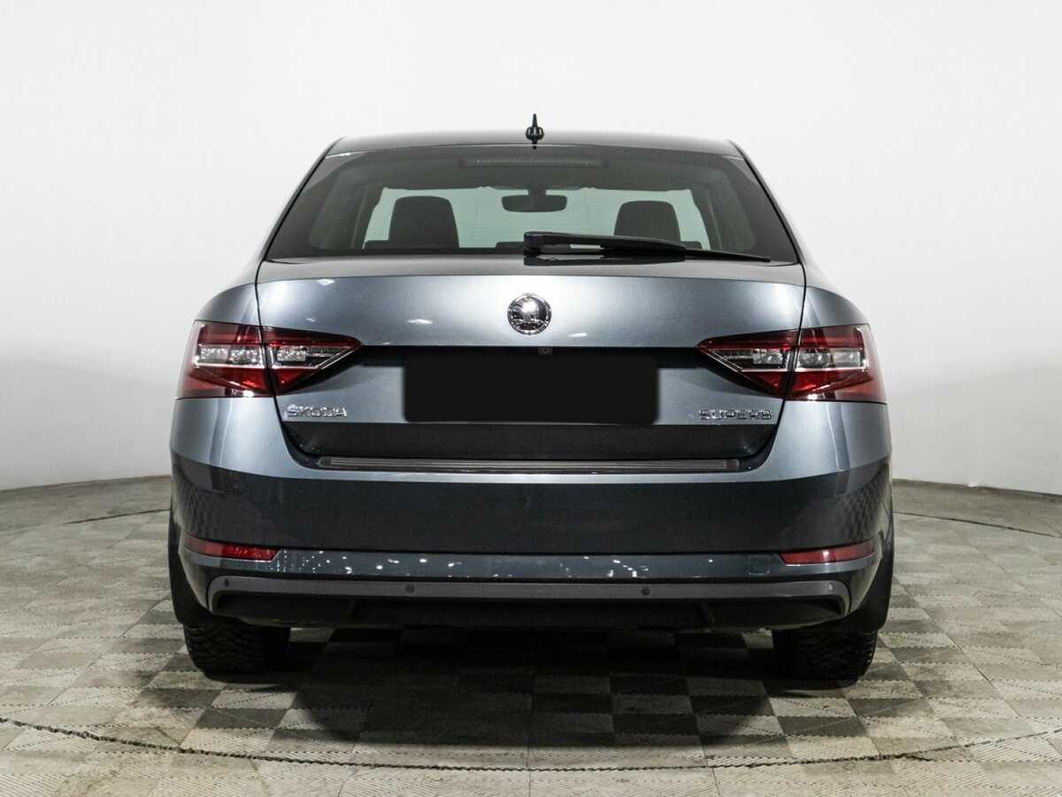 Skoda Superb 2019 года с пробегом. Фото: #5