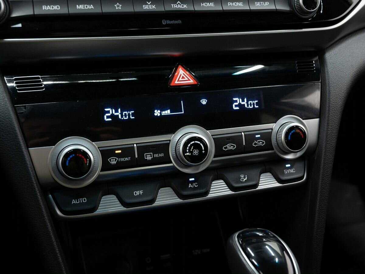 Hyundai Elantra 2020 года с пробегом. Фото: #22