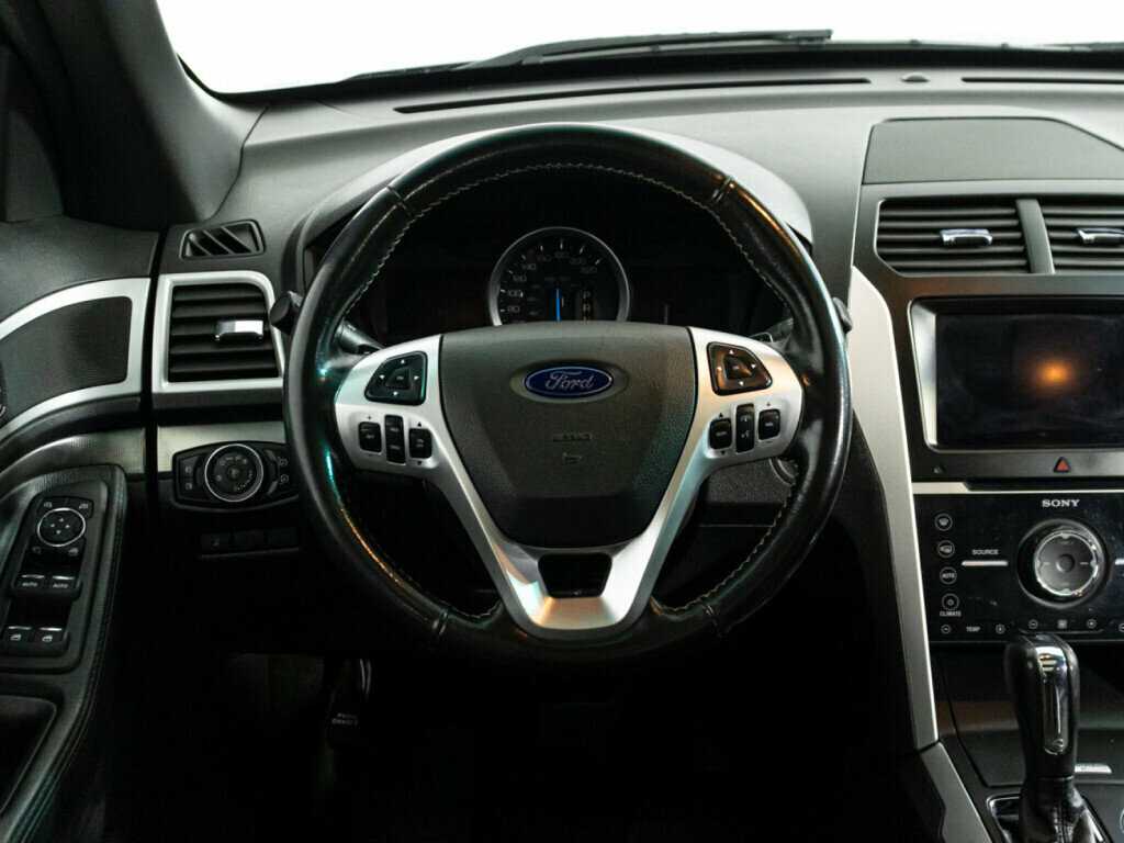Ford Explorer 2013 года с пробегом. Фото: #20