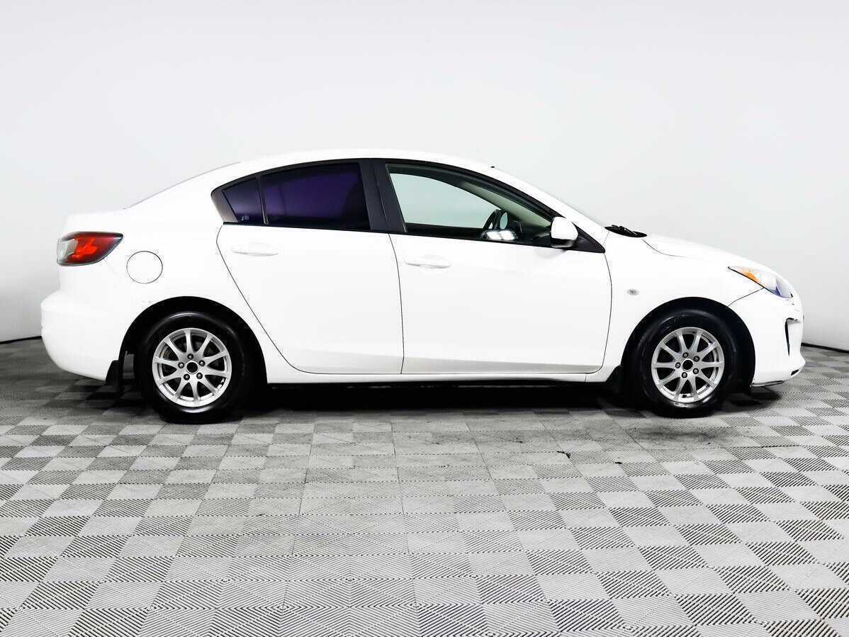 Mazda 3 2012 года с пробегом. Фото: #3