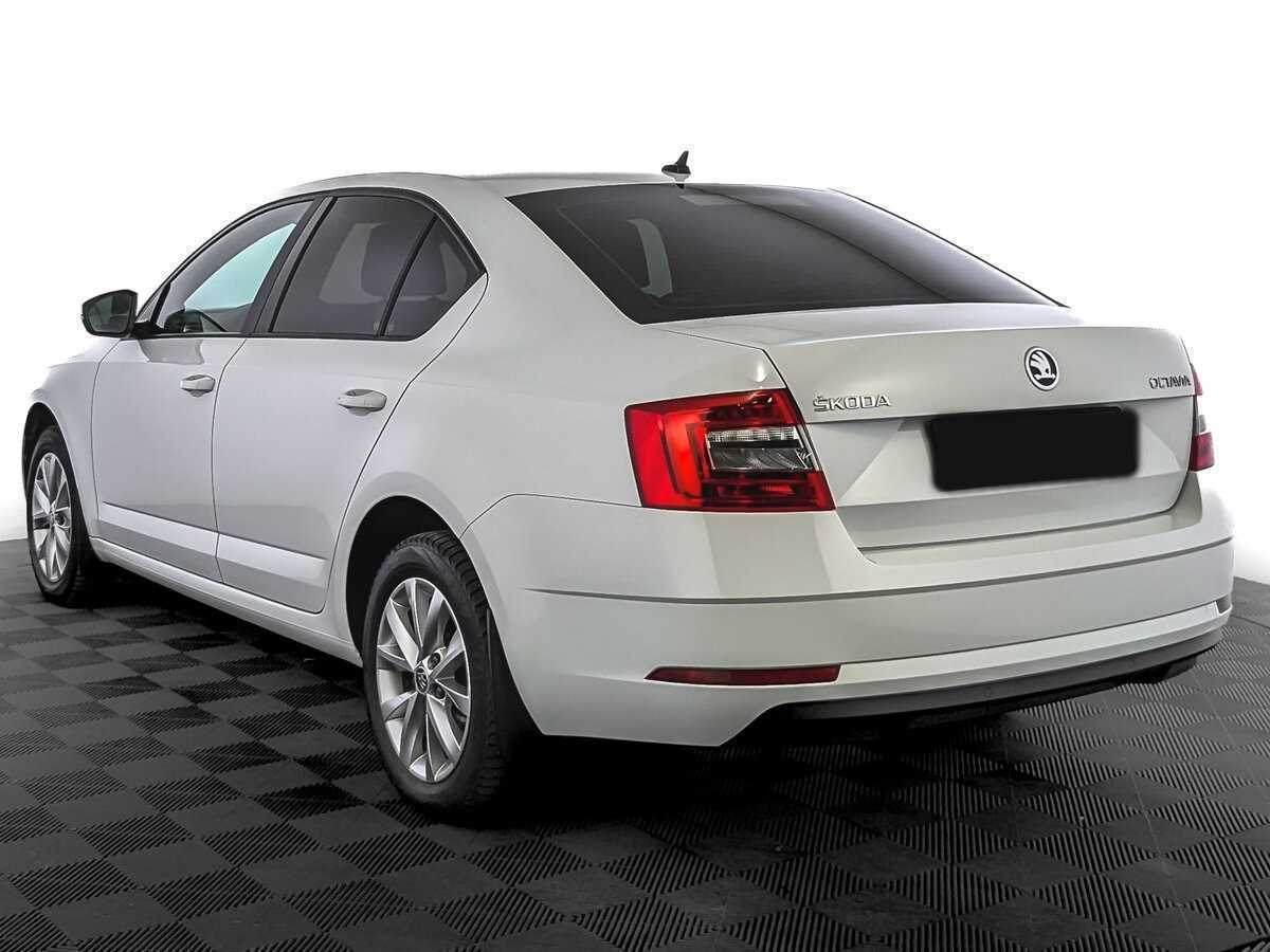 Skoda Octavia 2019 года с пробегом. Фото: #6