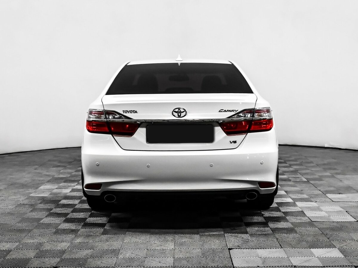 Toyota Camry 2016 года с пробегом. Фото: #4